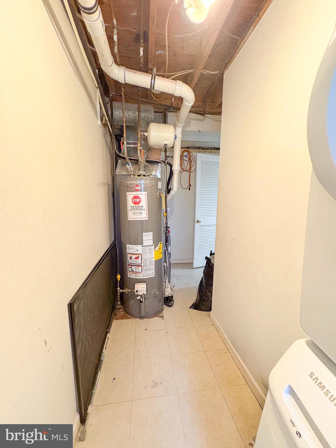 750 Miller Drive Dover, DE 19901 - Photo 27 of 49 a utility room with dryer and washer