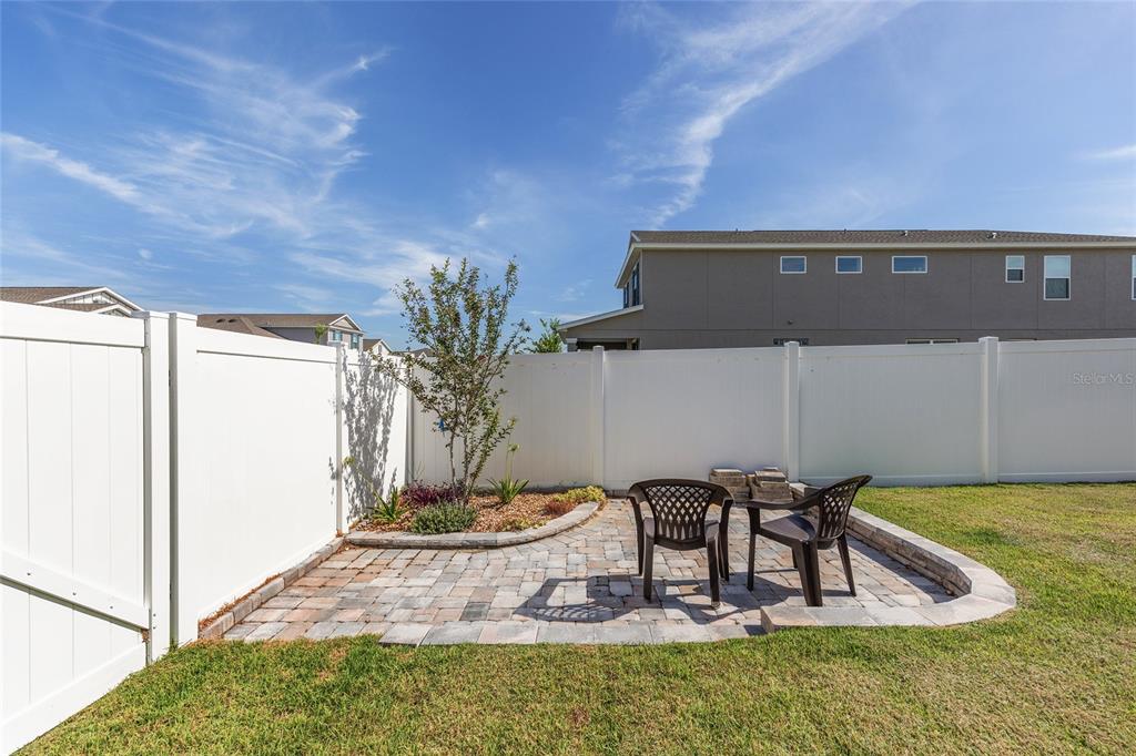 7208 Southwest 65th Place Road Ocala, FL 34474 - Photo 58 of 76 a view of a livingroom with furniture