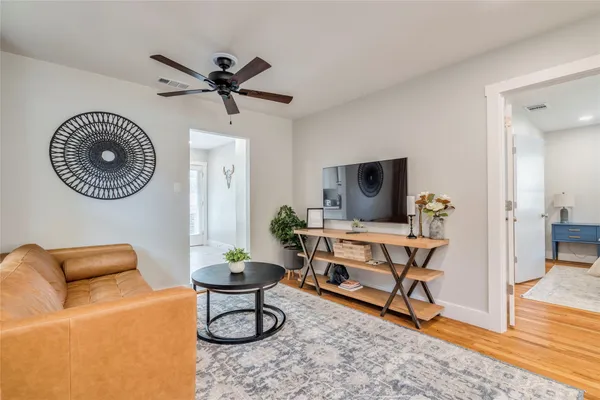 $2,000,000 | 1317 Newning Avenue, Austin, TX 78704