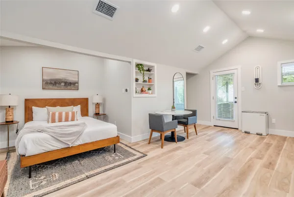 $2,000,000 | 1317 Newning Avenue, Austin, TX 78704