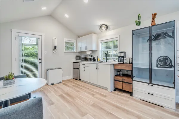 $2,000,000 | 1317 Newning Avenue, Austin, TX 78704