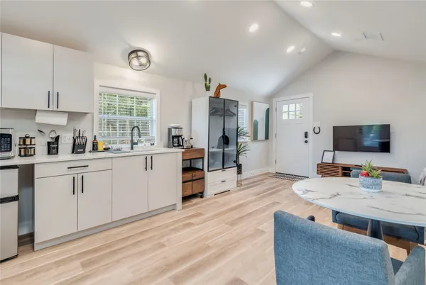 $2,000,000 | 1317 Newning Avenue, Austin, TX 78704