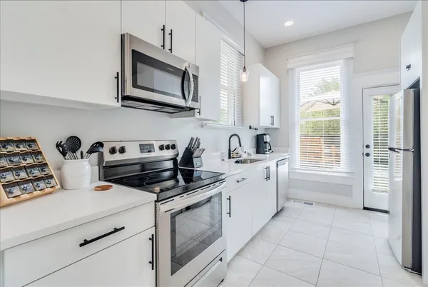 $2,000,000 | 1317 Newning Avenue, Austin, TX 78704