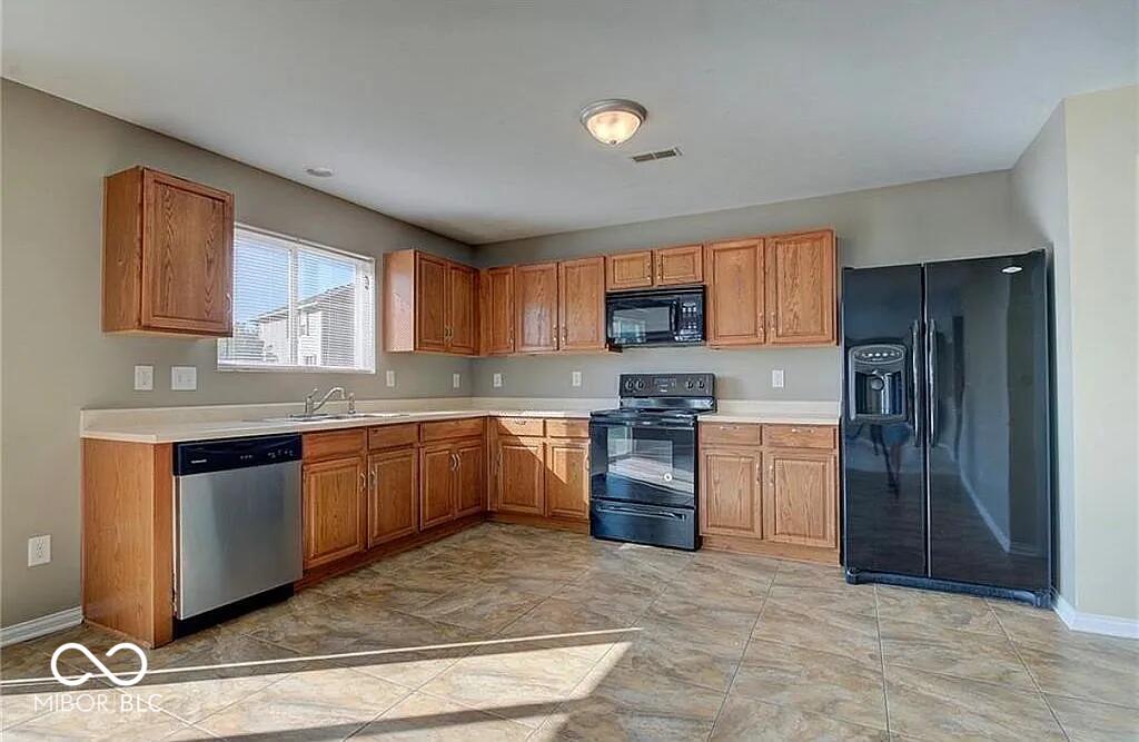 11217 Candice Drive Fishers, IN 46038 - Photo 16 of 61