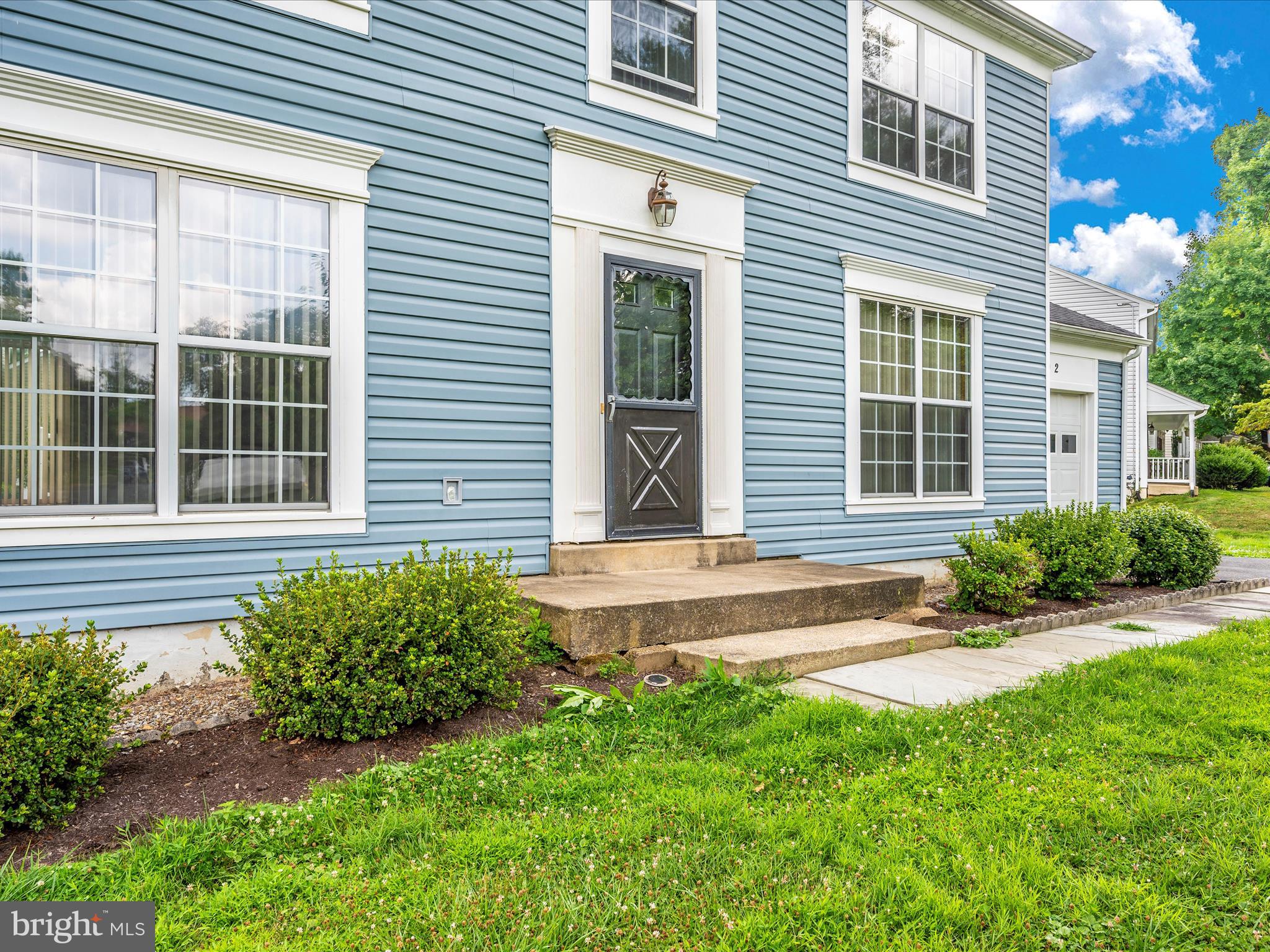 802 Pointer Ridge Drive Gaithersburg, MD 20878 - Photo 6 of 43 Exterior Front