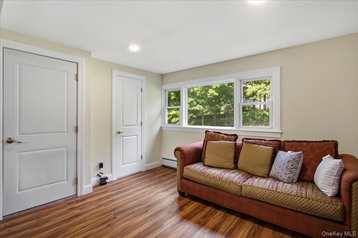 436 Storms Road Valley Cottage, NY 10989 - Photo 5 of 34