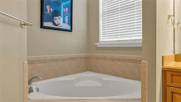 $429,000 | 3940 Sunnywood Circle, Lakeland, FL 33812