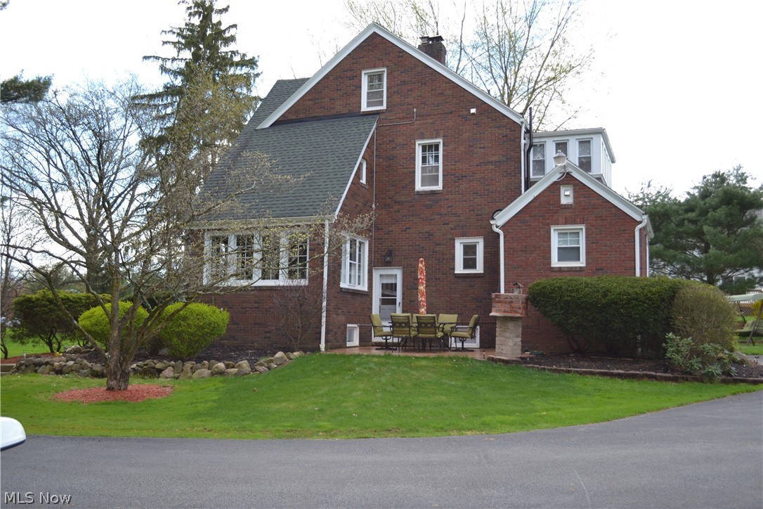5130 Hopkins Road Youngstown, OH 44511 - Photo 2 of 33 Gallery Image 2