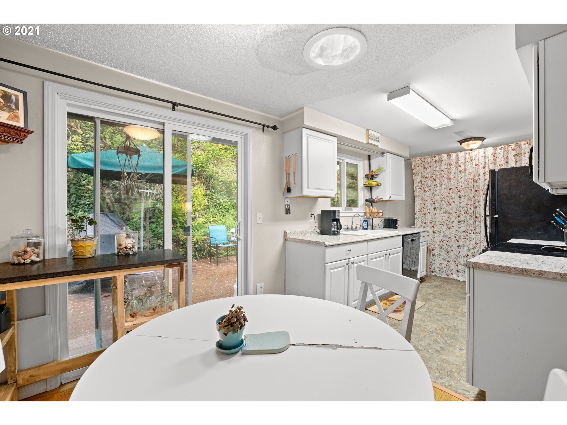 15802 South Neibur Road Oregon City, OR 97045 - Photo 13 of 32 Gallery Image 13