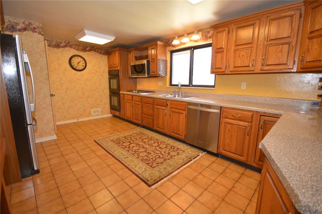 1139 Washington Road Pittsburgh, PA 15228 - Photo 8 of 23 Gallery Image 8