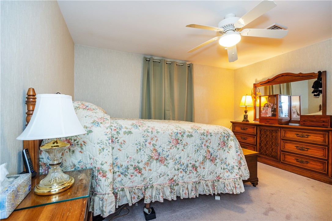 46 Viceroy Road Warwick, RI 02886 - Photo 15 of 43