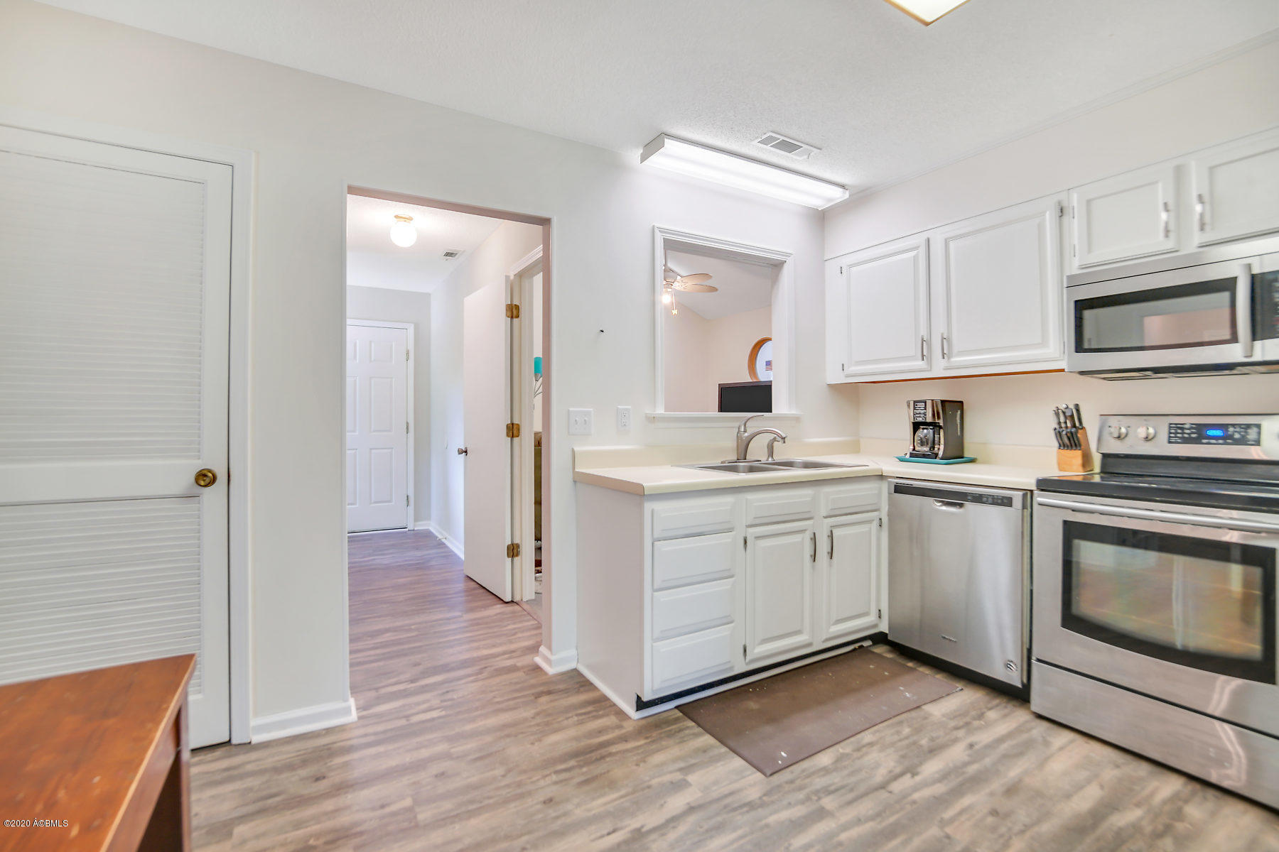 68 Alumni Road Beaufort, SC 29907 - Photo 13 of 40 DSC07973-SMALL