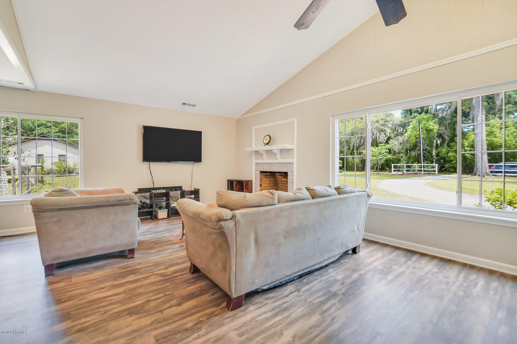 68 Alumni Road Beaufort, SC 29907 - Photo 6 of 40 DSC07908-SMALL