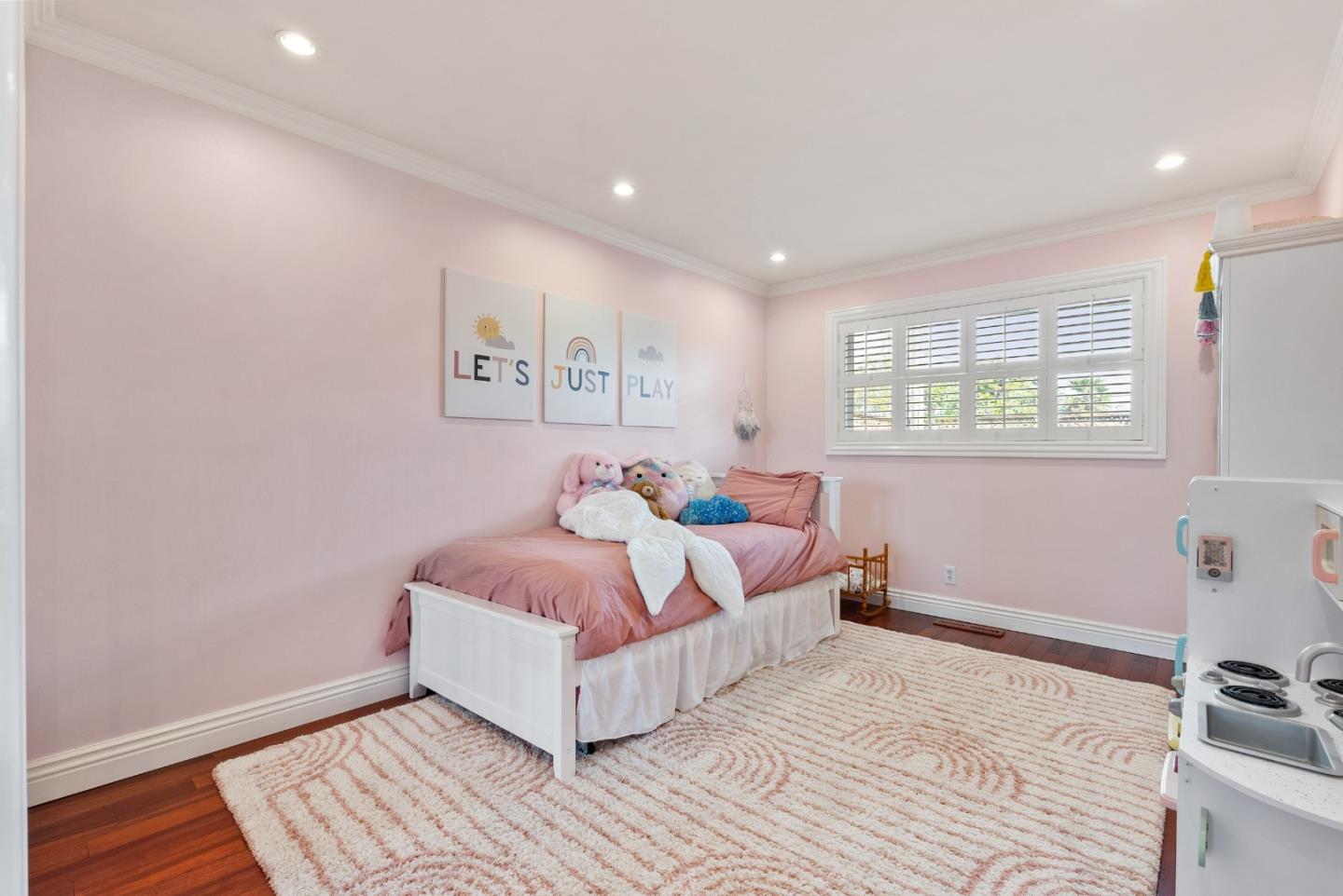 1075 Annapolis Drive San Mateo, CA 94403 - Photo 19 of 34