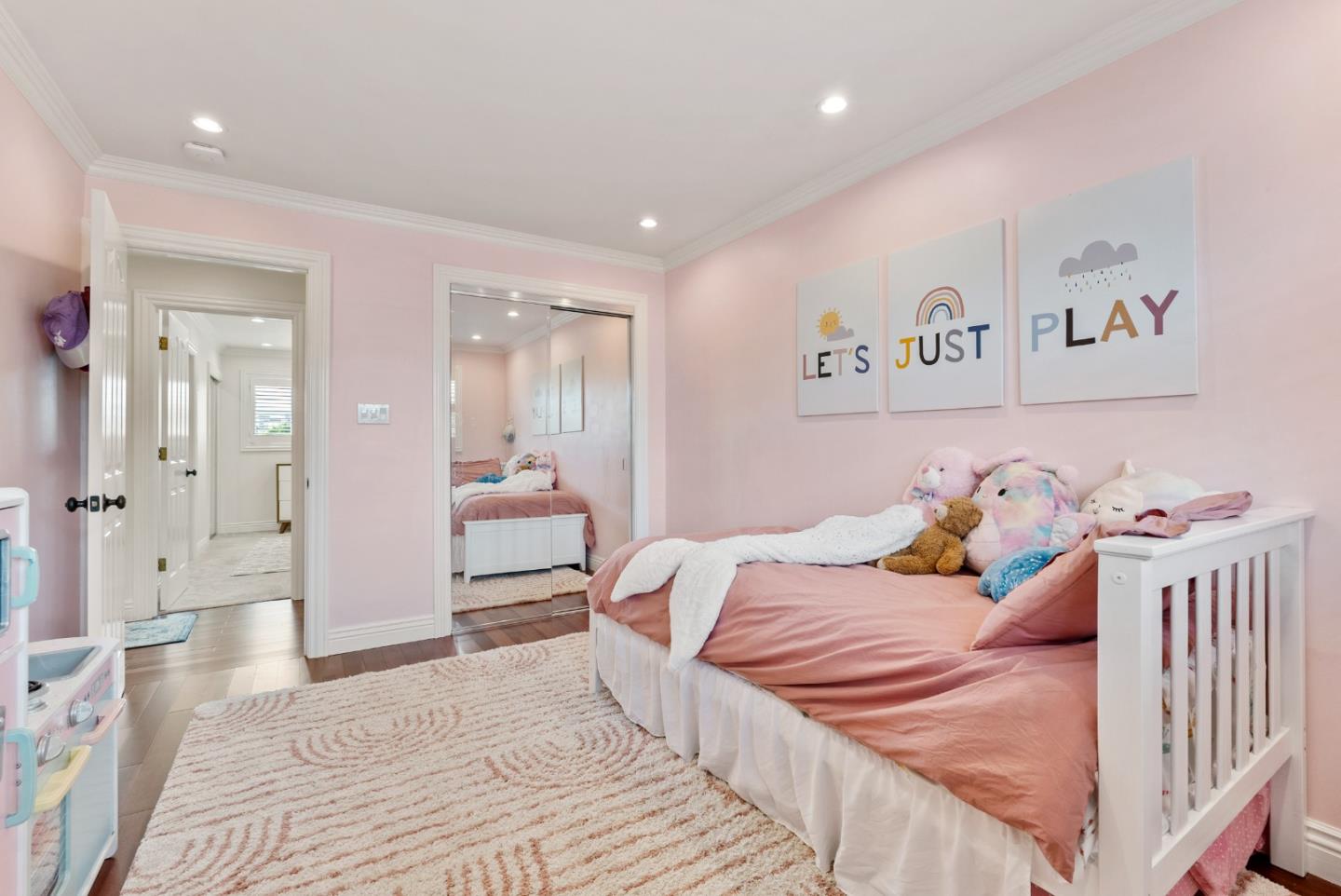 1075 Annapolis Drive San Mateo, CA 94403 - Photo 20 of 34