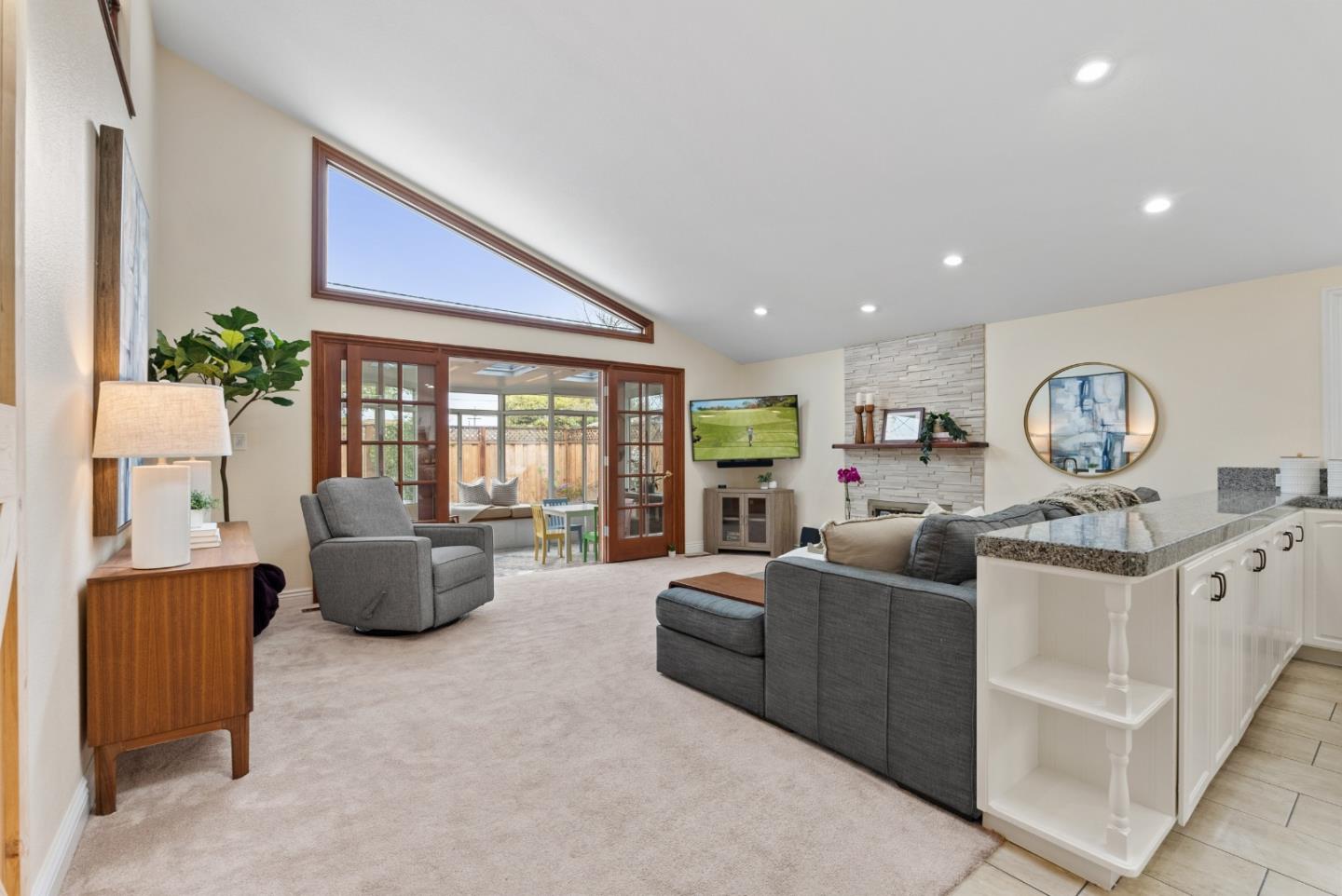 1075 Annapolis Drive San Mateo, CA 94403 - Photo 5 of 34