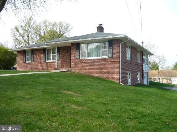 11814 Patrick Road Hagerstown, MD 21742 - Photo 1 of 15 Exterior (Main)