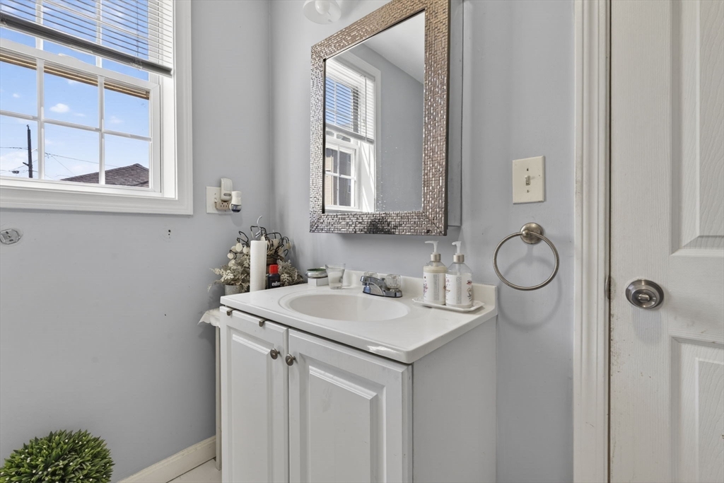 206 Irving Street Fall River, MA 02723 - Photo 11 of 30