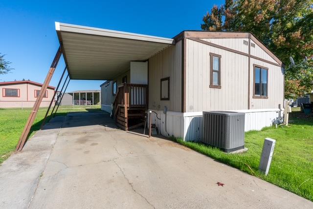 a front view of house with yard