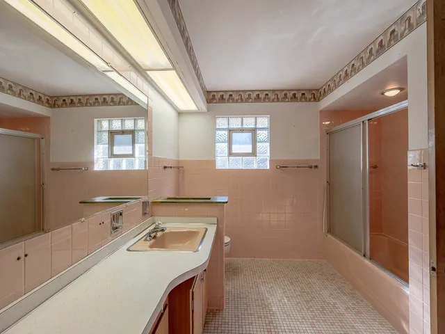 $349,900 | 12443 South McVickers Avenue, Palos Heights, IL 60463