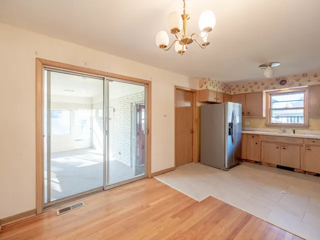 $349,900 | 12443 South McVickers Avenue, Palos Heights, IL 60463