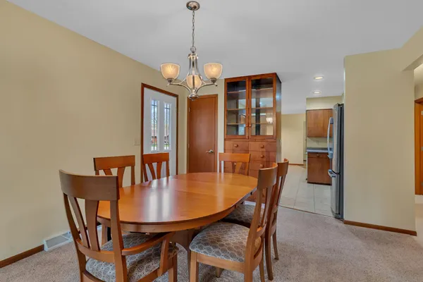 $229,000 | 311 East Oak Avenue, Olivia, MN 56277