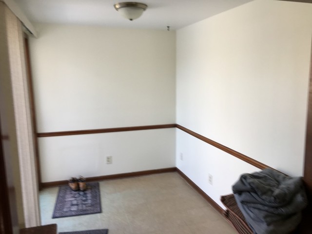 733 North 12th Street DeKalb, IL 60115 - Photo 5 of 14 a view of entryway