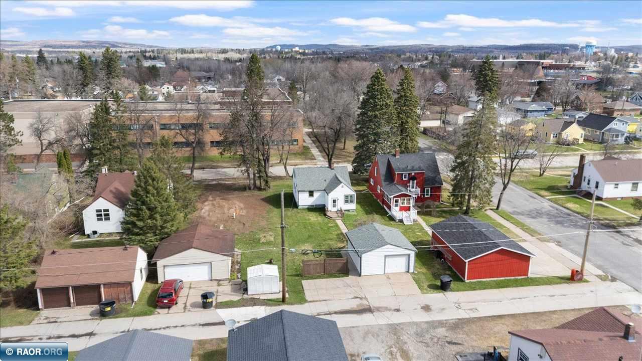 1306 12th Street South Virginia, MN 55792 - Photo 5 of 32