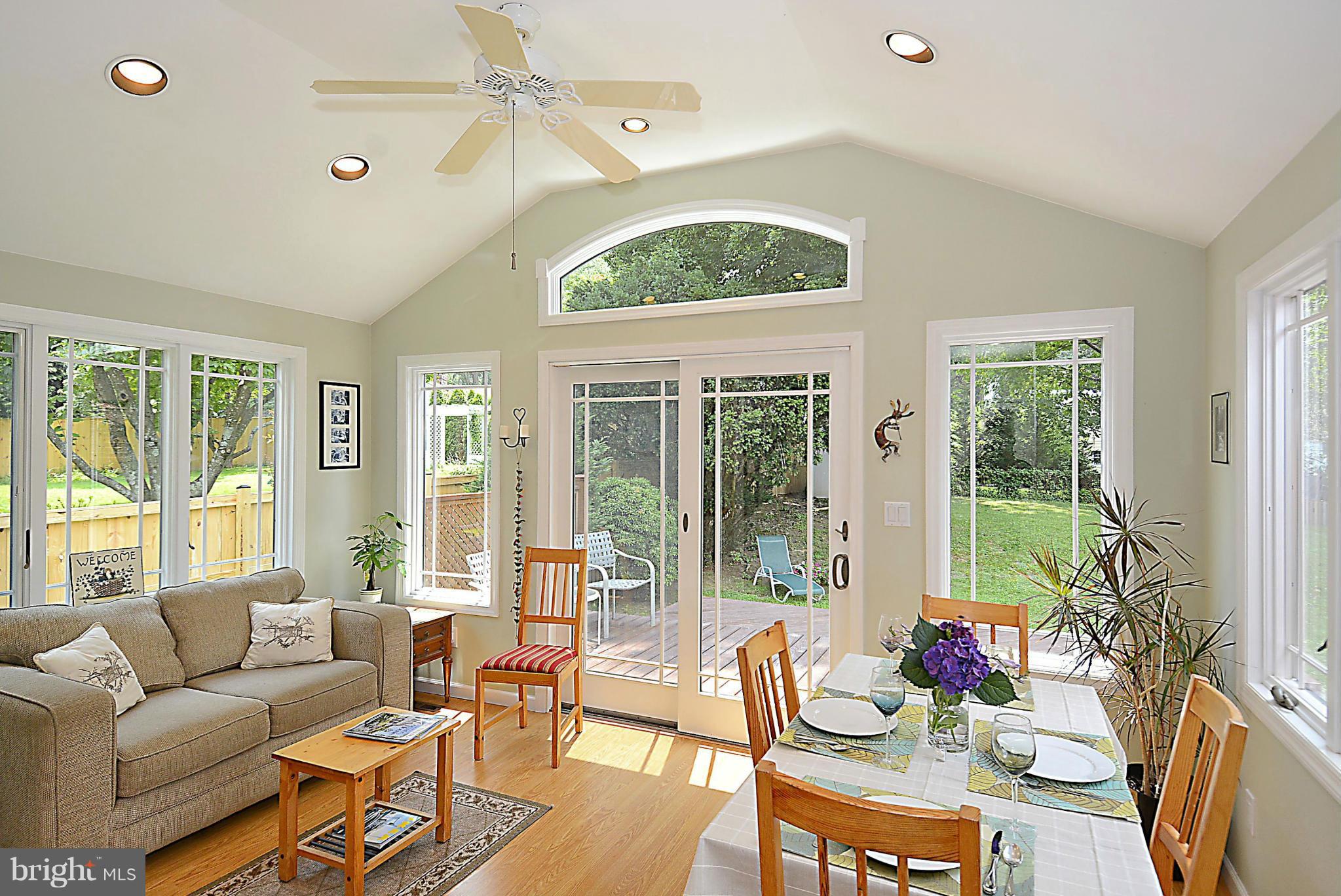 4516 Saul Road Bethesda, MD 20814 - Photo 9 of 30 Sun Room / Dining Room
