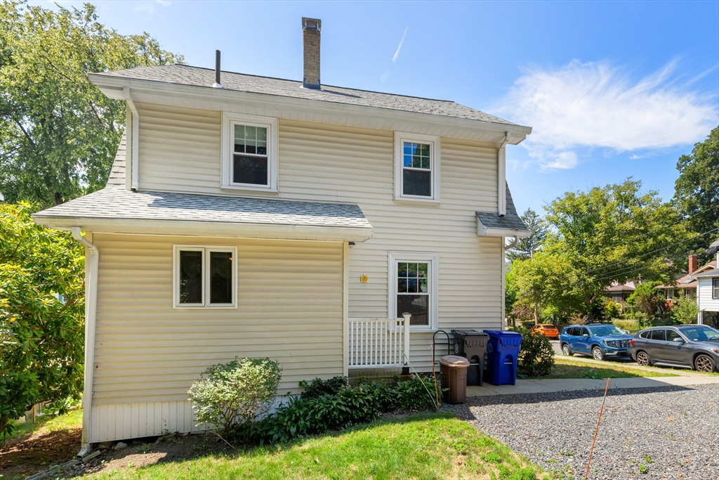6 Peter Tufts Road Arlington, MA 02474 - Photo 34 of 35 a front view of a house with garden