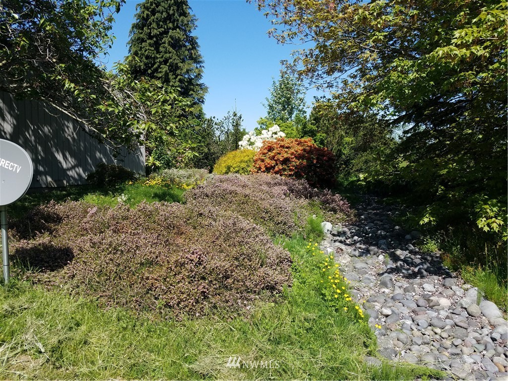 305 East Laurel Road Bellingham, WA 98226 - Photo 16 of 22