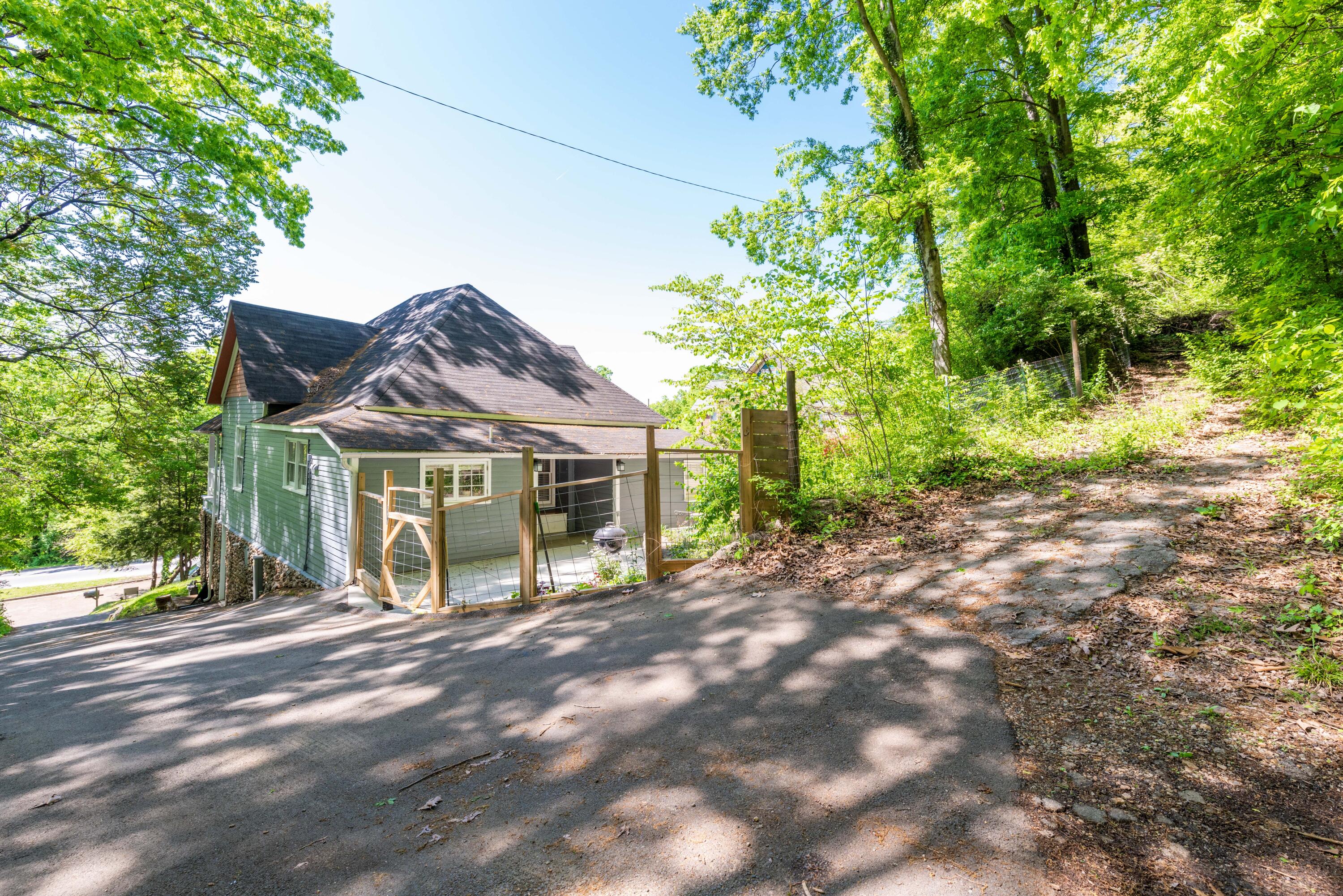 20 Shallowford Road Chattanooga, TN 37404 - Photo 21 of 32 DSC_9690