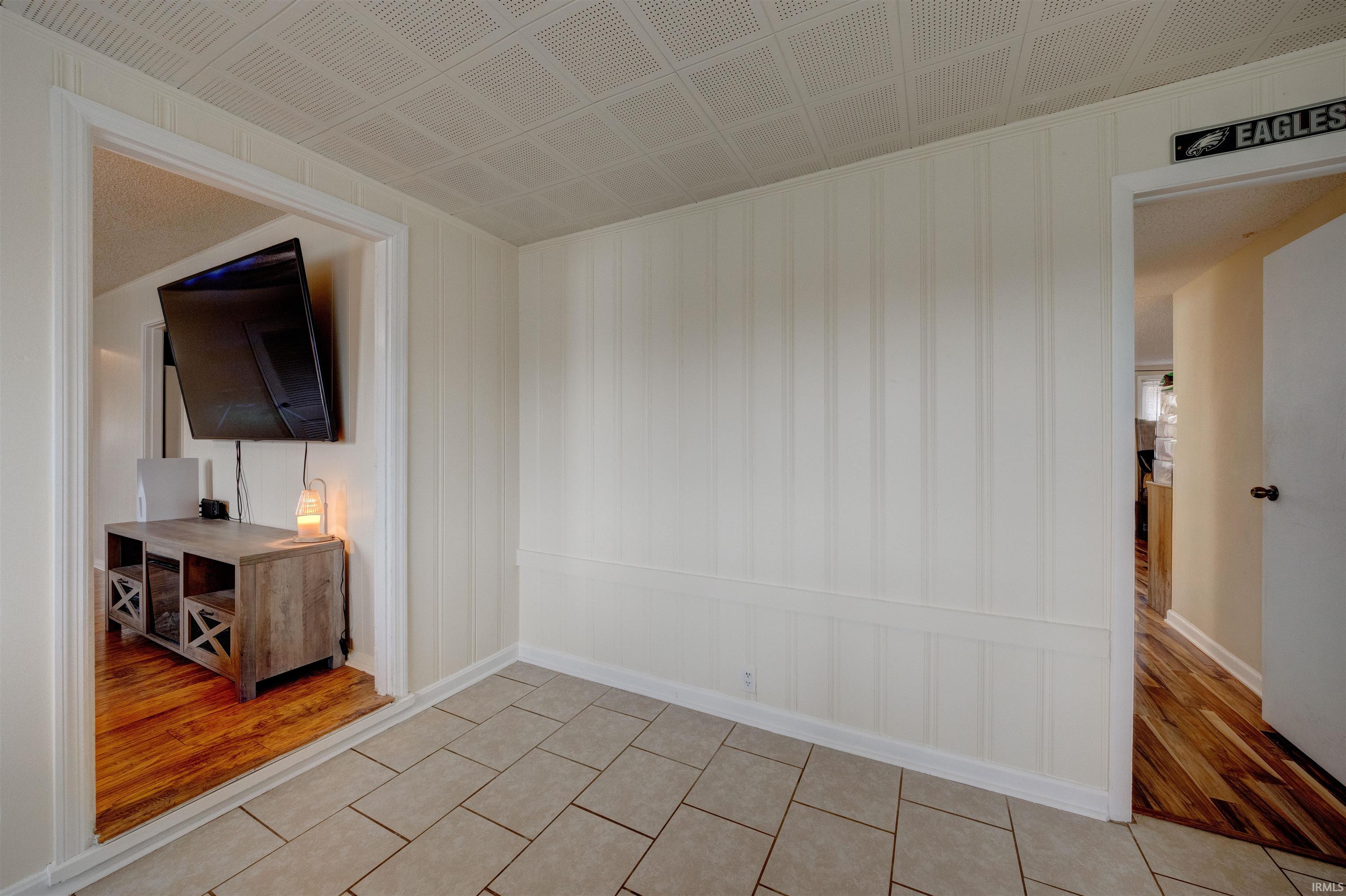 525 West Mill Road Evansville, IN 47710 - Photo 22 of 33