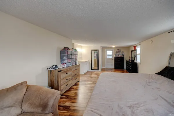 $225,000 | 525 West Mill Road, Evansville, IN 47710