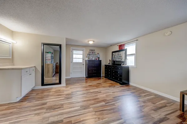 $225,000 | 525 West Mill Road, Evansville, IN 47710