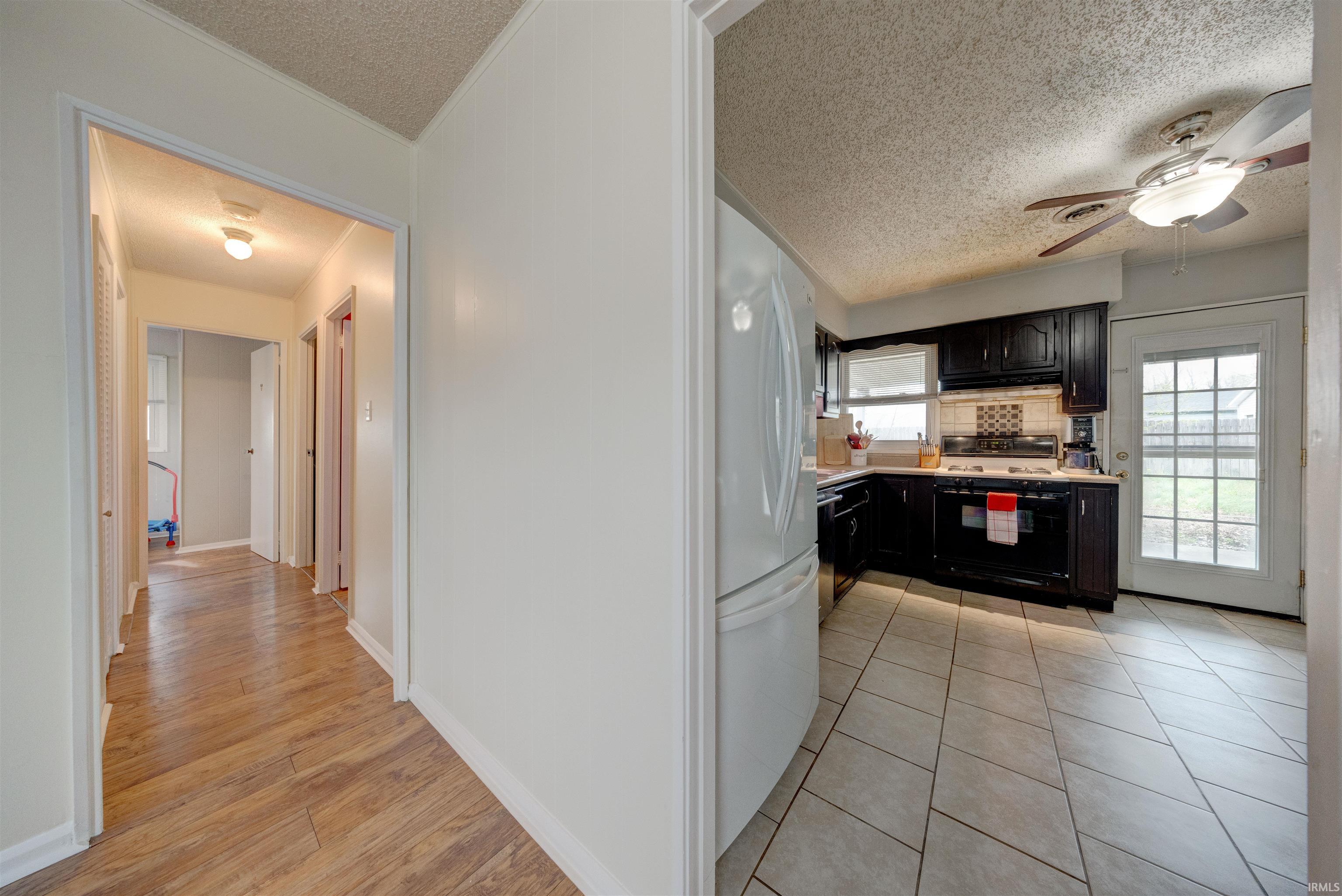 525 West Mill Road Evansville, IN 47710 - Photo 10 of 33