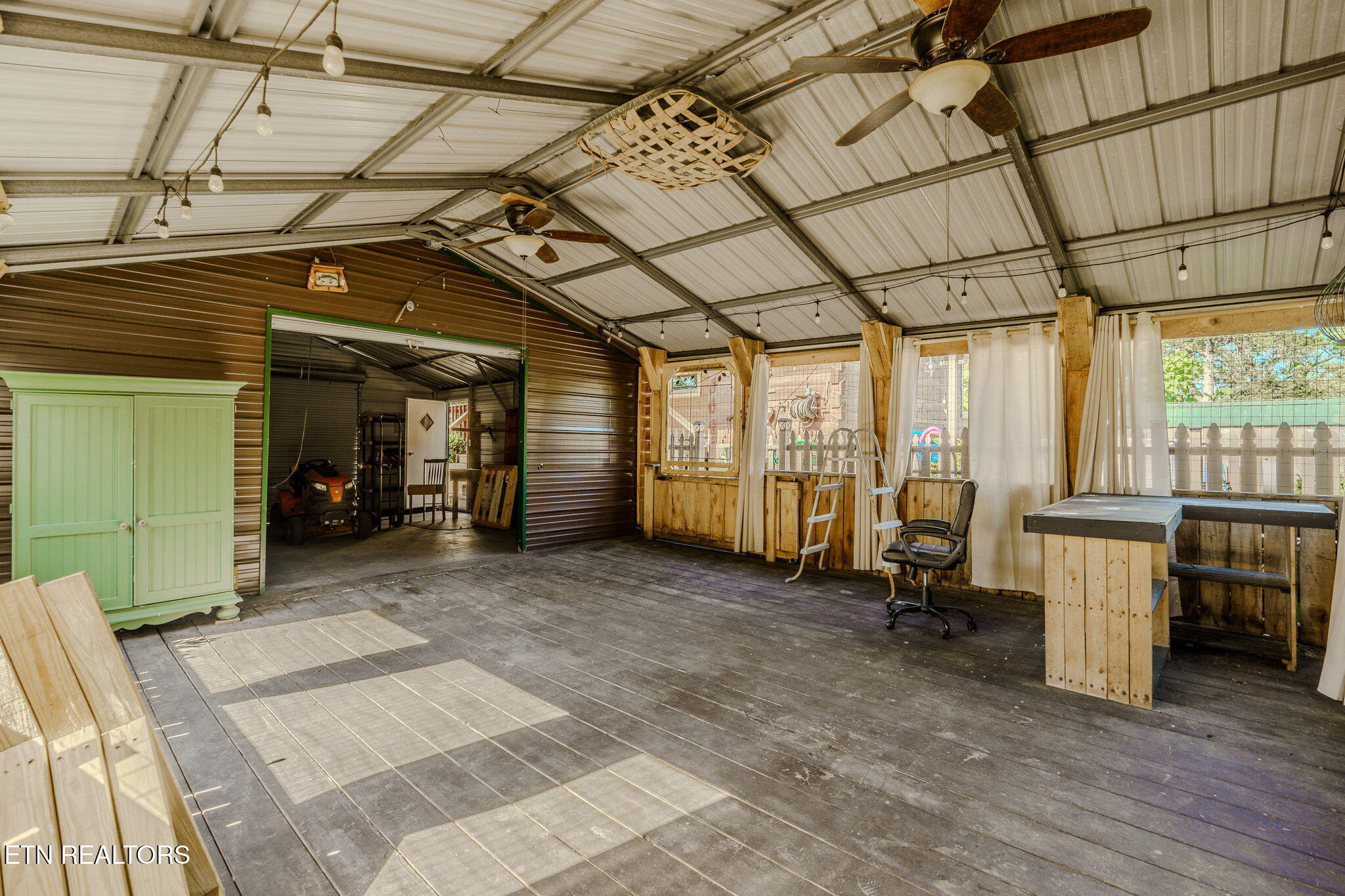 1582 Romary Road Dandridge, TN 37725 - Photo 37 of 46 38