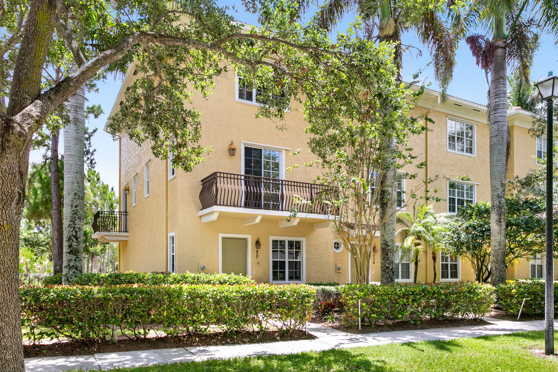 802 University Boulevard Jupiter, FL 33458 - Photo 1 of 16 front view of a house