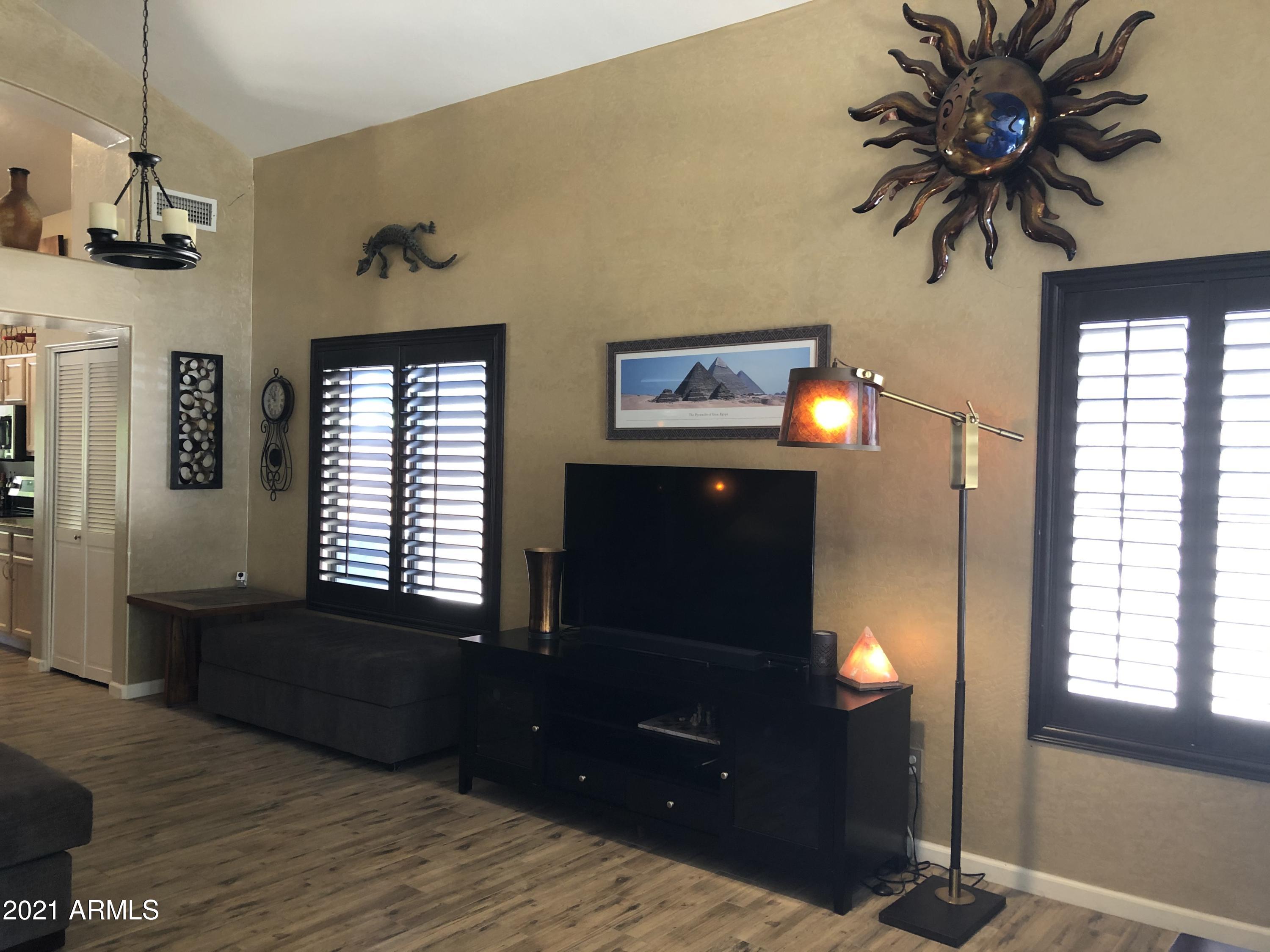 2500 South Sunnyvale Avenue Gilbert, AZ 85295 - Photo 4 of 30 IMG_6926