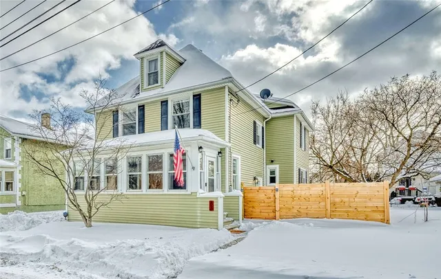 $249,900 | 83 Phoenix Street, Canandaigua City, NY 14424