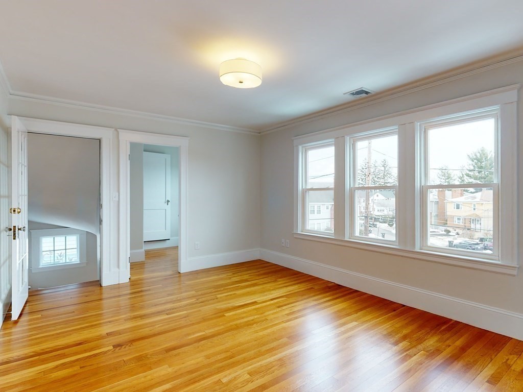 70 Edgecliff Road, Unit 70 Watertown, MA 02472 - Photo 18 of 41 Gallery Image 18
