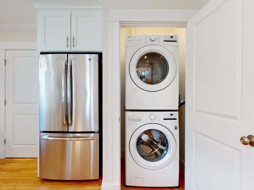 70 Edgecliff Road, Unit 70 Watertown, MA 02472 - Photo 9 of 41 Gallery Image 9