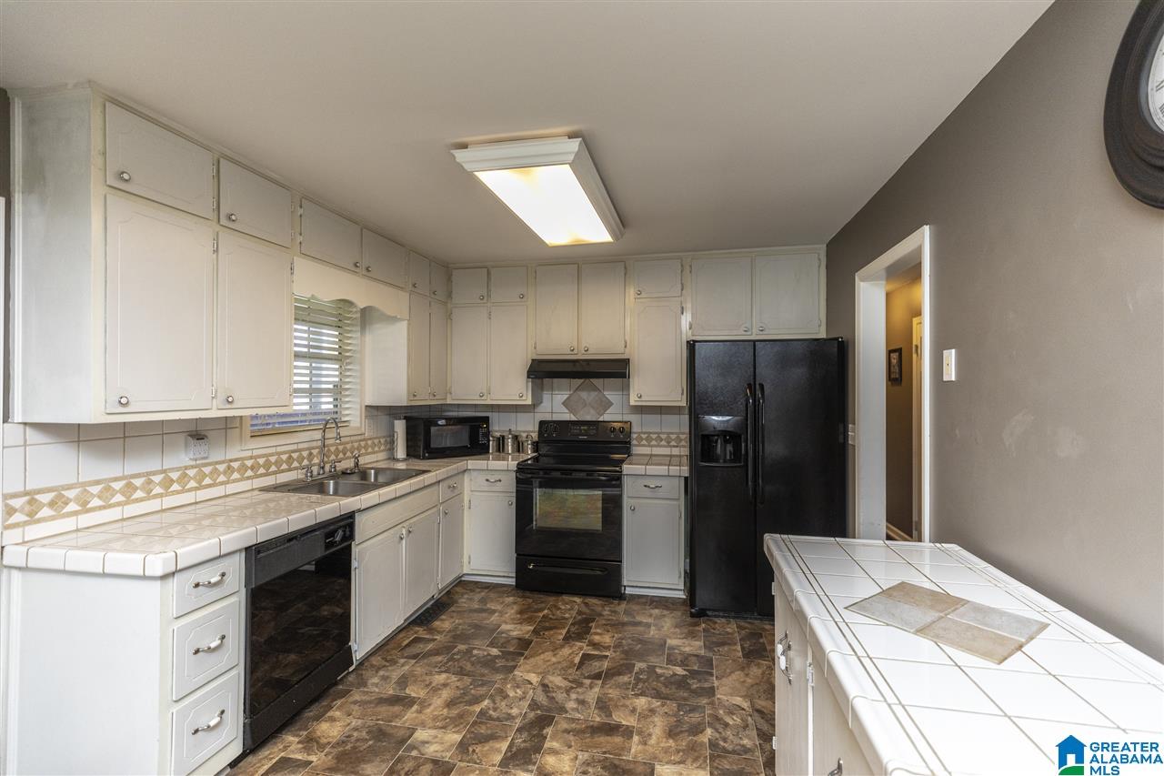 3101 Burkwood Road Fultondale, AL 35068 - Photo 5 of 25