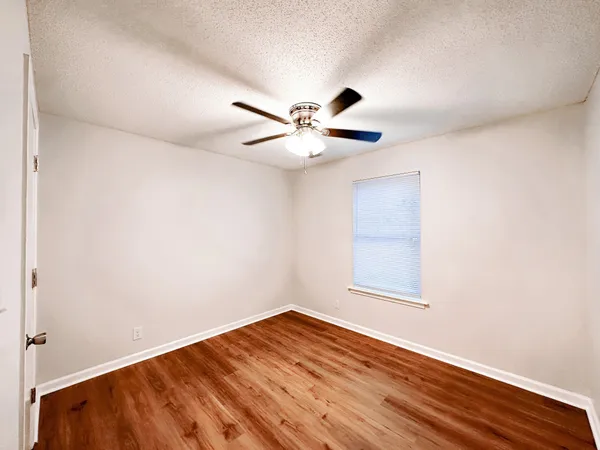 $825 | 470 Martha Lane, Unit B, Clarksville, TN 37043