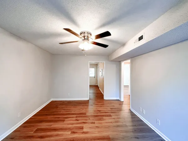 $825 | 470 Martha Lane, Unit B, Clarksville, TN 37043