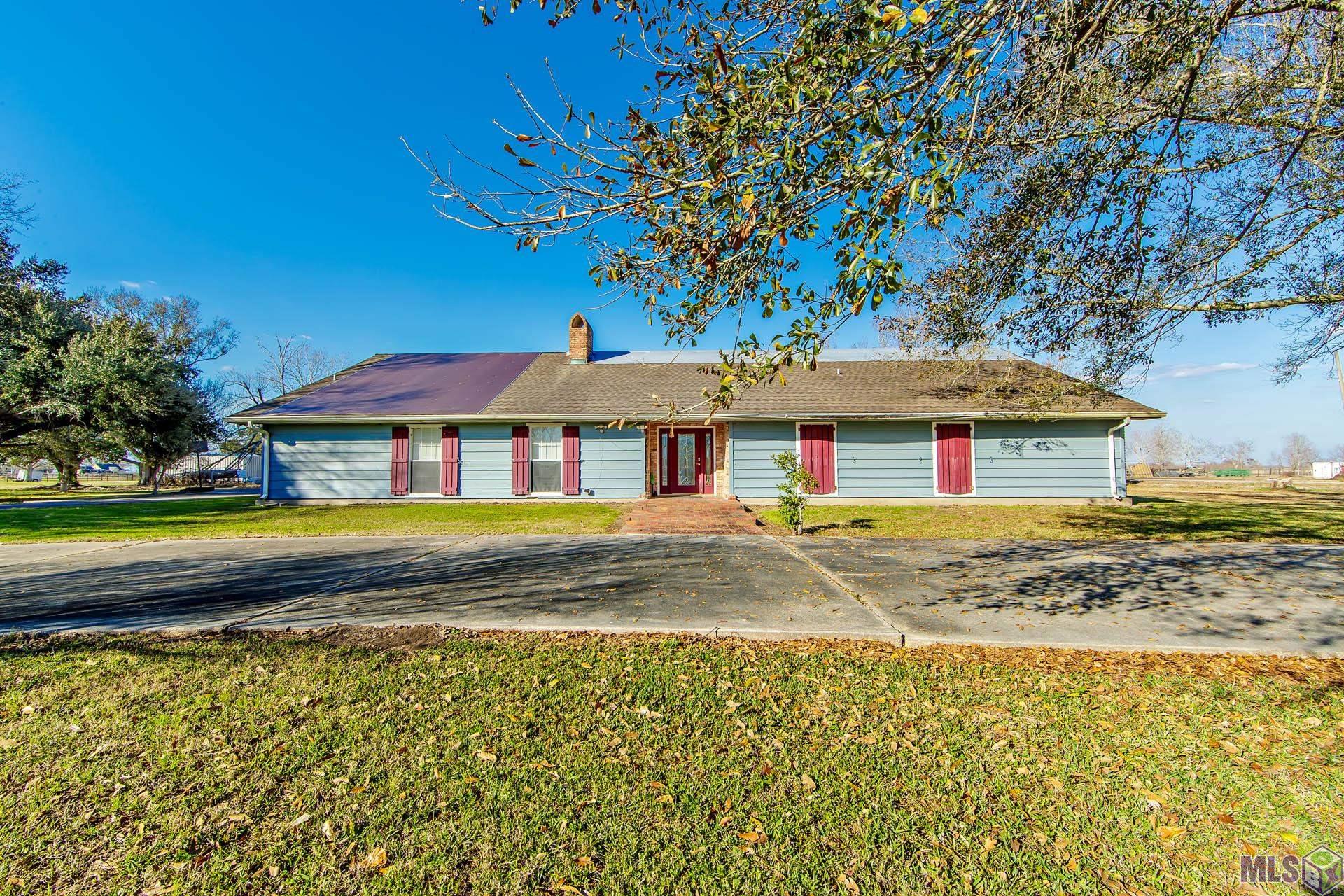 529 Pertuit Lane Raceland, LA 70394 - Photo 1 of 22 Front