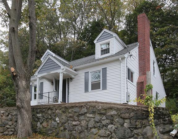32 College Farm Road Waltham, MA 02451 - Photo 1 of 24 Gallery Image 1