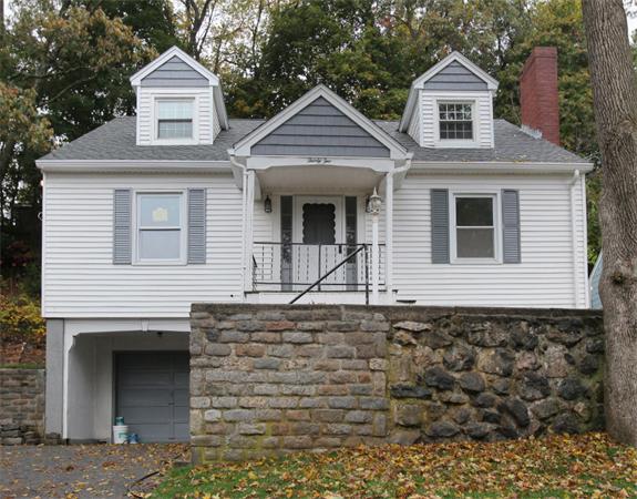 32 College Farm Road Waltham, MA 02451 - Photo 2 of 24 Gallery Image 2