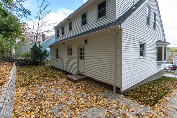 32 College Farm Road Waltham, MA 02451 - Photo 4 of 24 Gallery Image 4