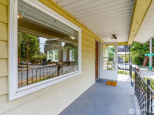 $3,750 | 7302 11th Avenue Northeast, Seattle, WA 98115